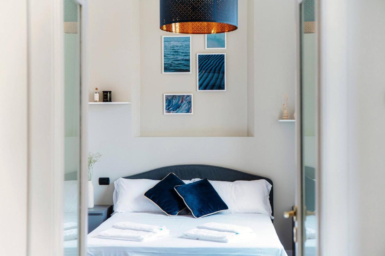 Shades Of Lake - Blue Apartment Комо Екстер'єр фото