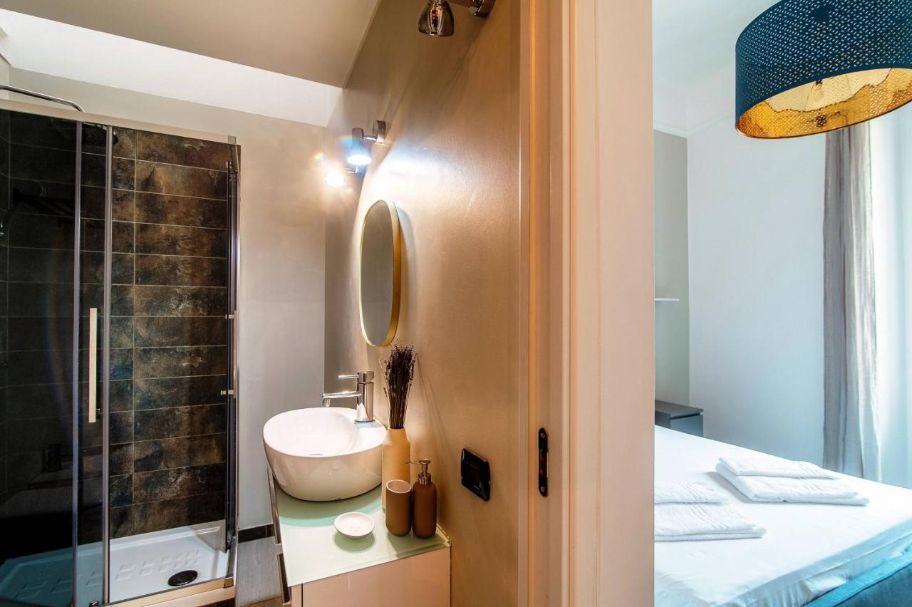 Shades Of Lake - Blue Apartment Комо Екстер'єр фото